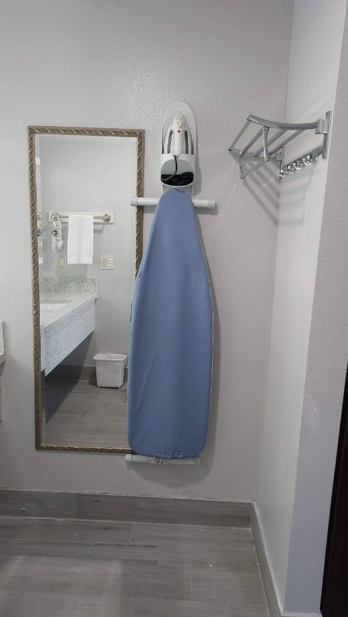 Regency Inn Norco Ngoại thất bức ảnh