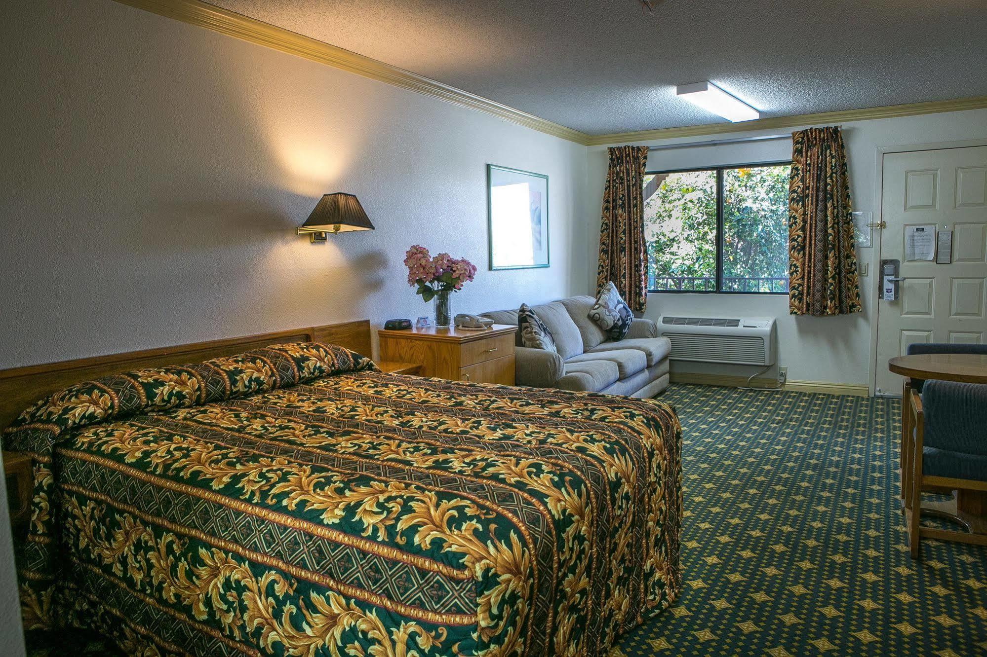 Regency Inn Norco Ngoại thất bức ảnh